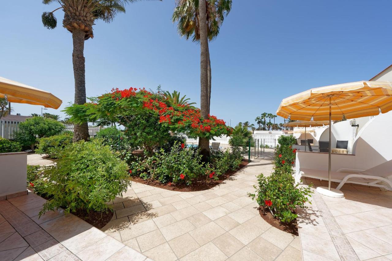 Bungalows Granada Beach 普拉亚戴尔雷安格莱斯 外观 照片